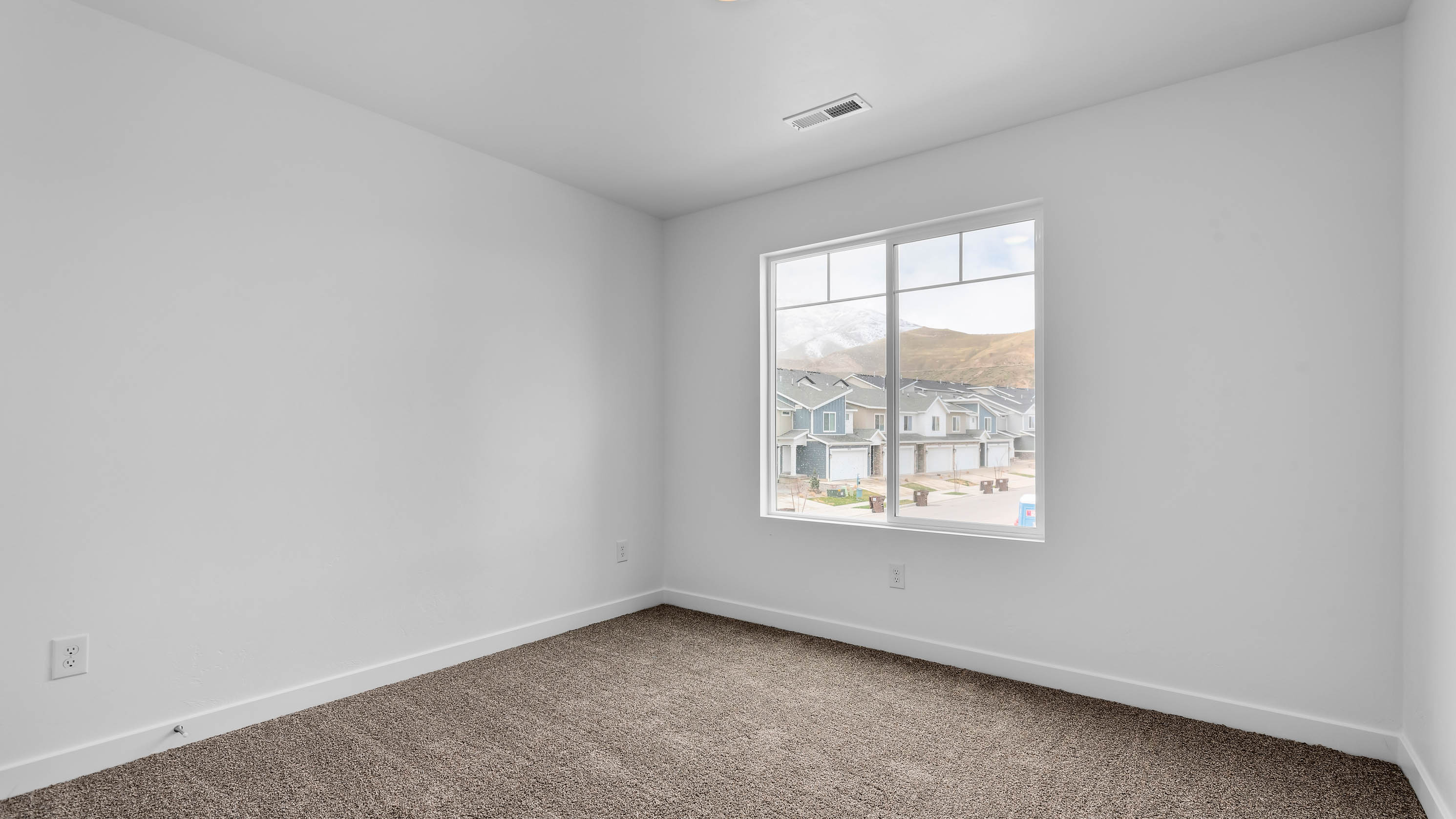 real estate in Magna