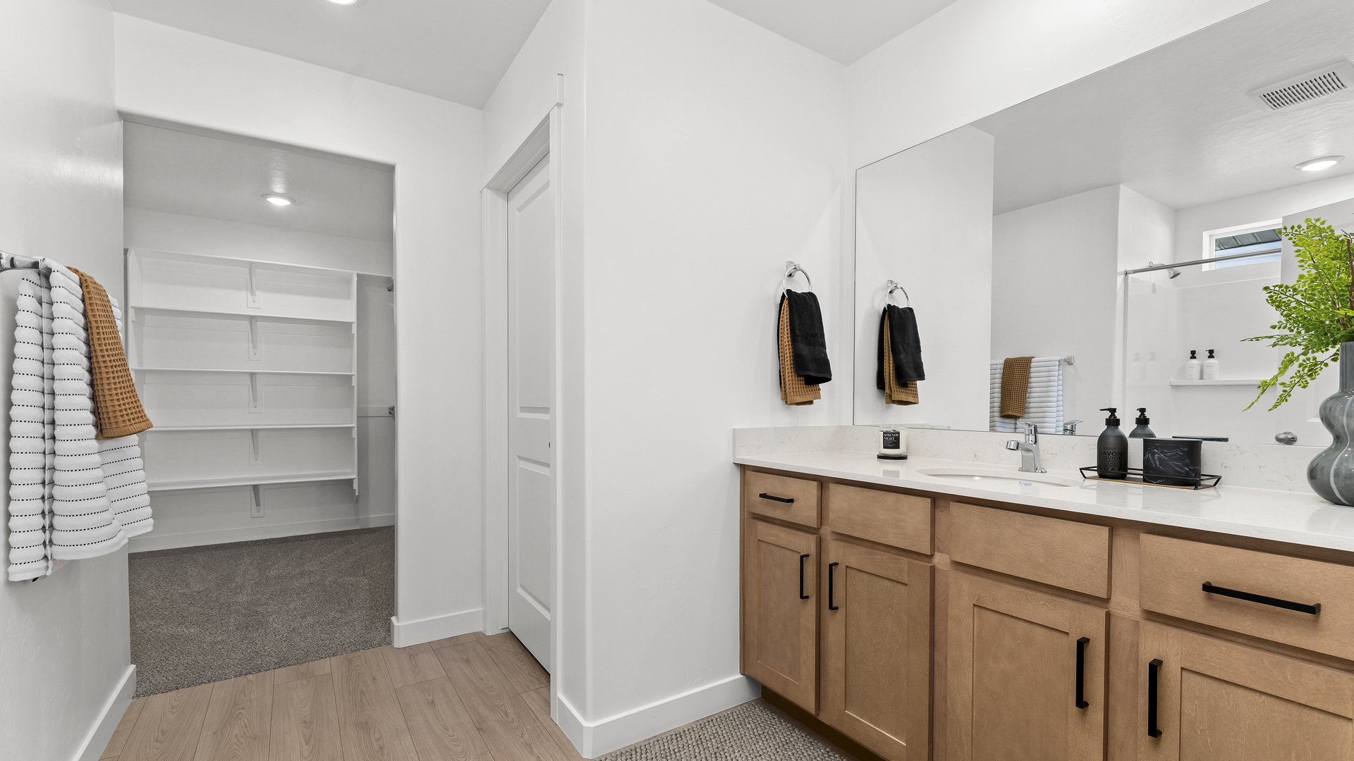 new clover model home