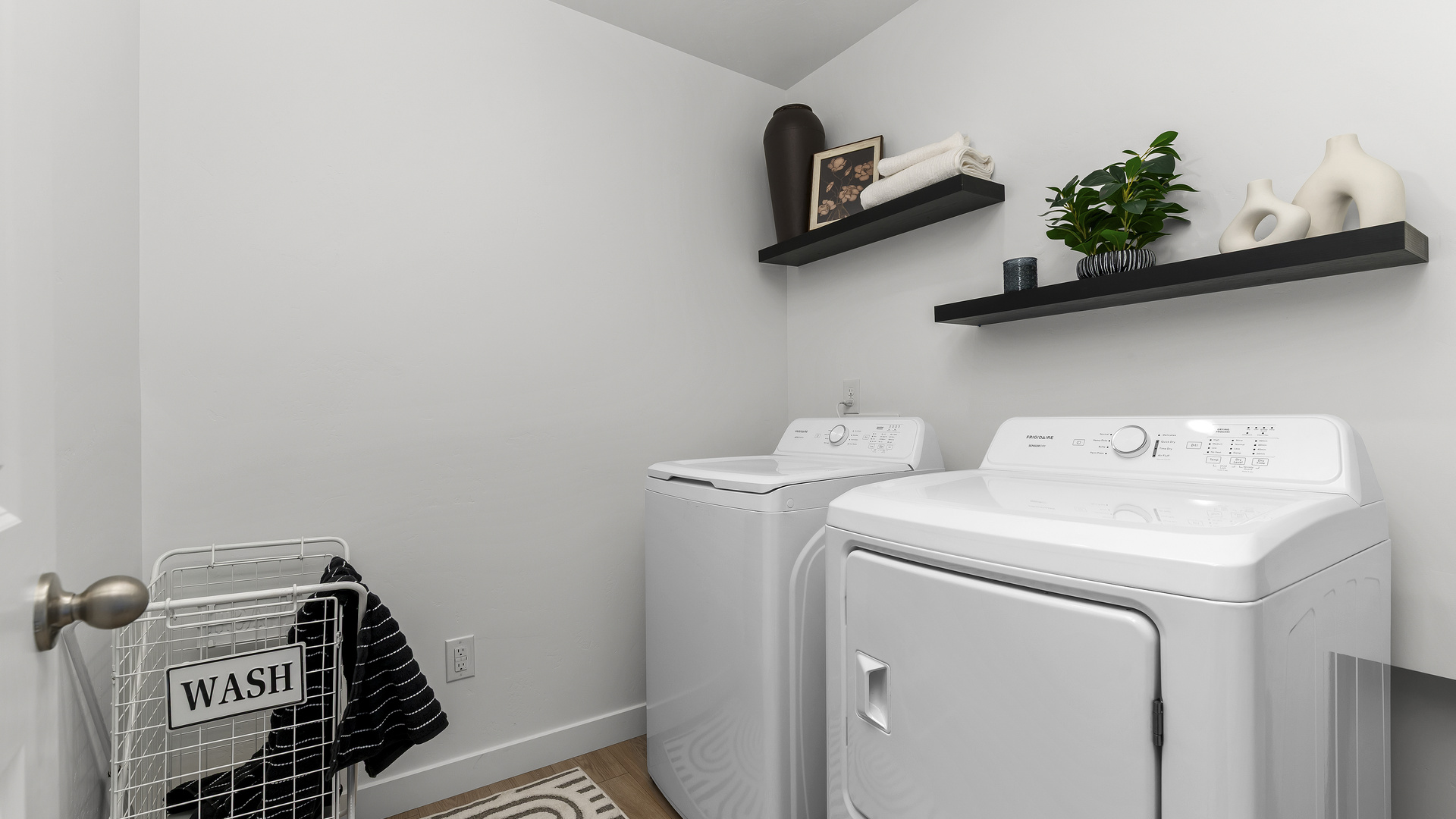 new clover model home
