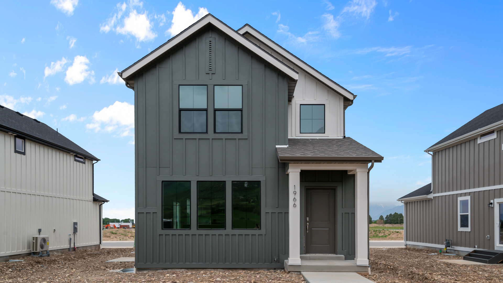 2027 E Corriente Dr exterior