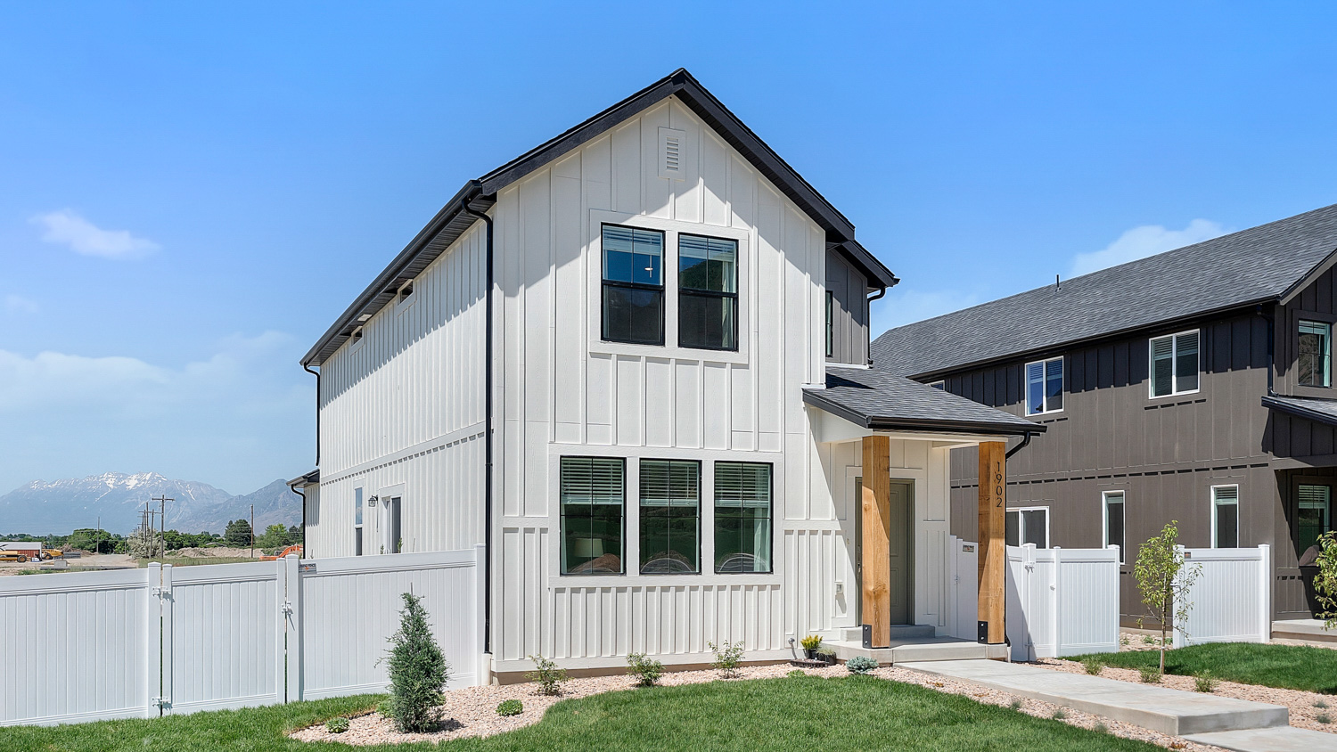 Austin exterior farmhouse elevation