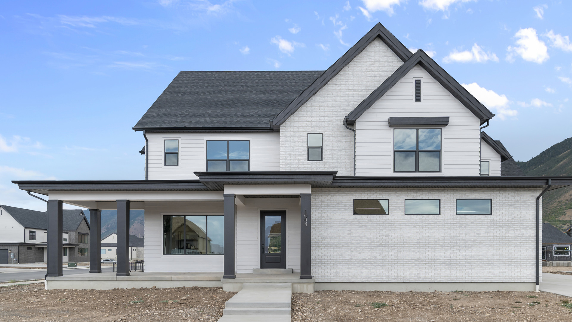 1044 N 1690 E #222 exterior