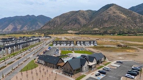 Viridian clubhouse exterior in Salem Utah