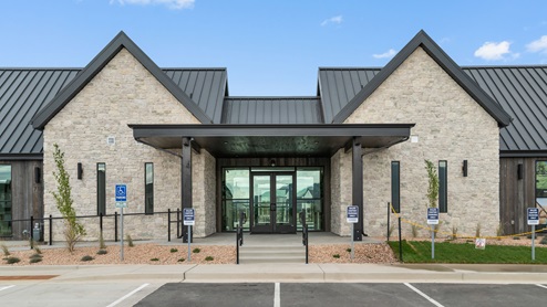Viridian clubhouse exterior in Salem Utah