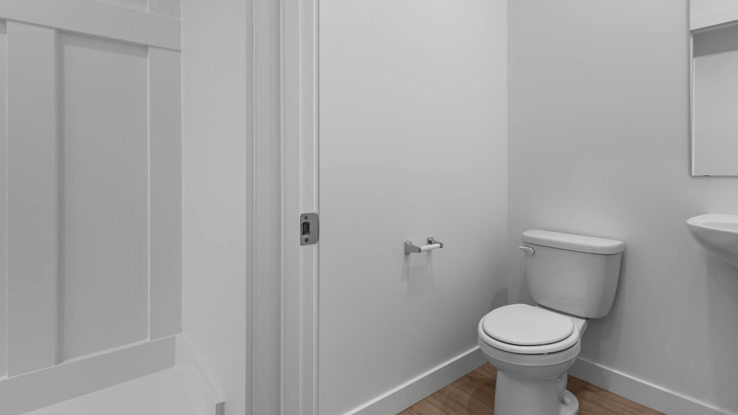 Powder bath with pedestal sink.