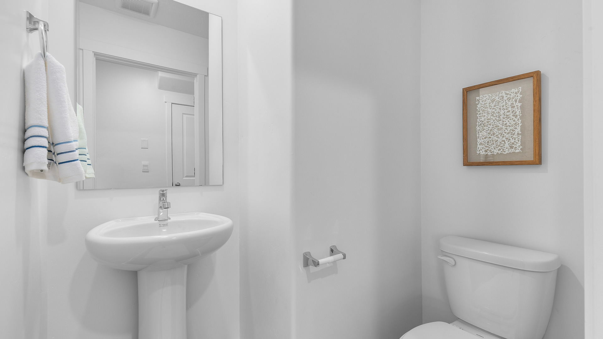 Powder bath with pedestal sink.