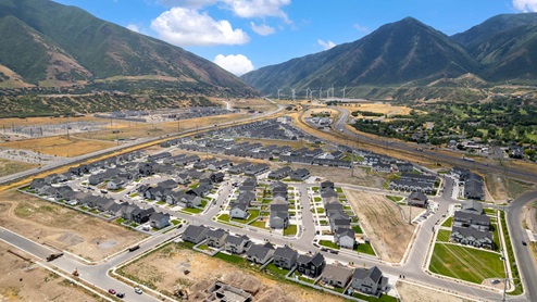 Aerial views of Quiet Valley community featuring beautiful mountains in Spanish Fork Utah.