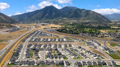 Aerial views of Quiet Valley community featuring beautiful mountains in Spanish Fork Utah.