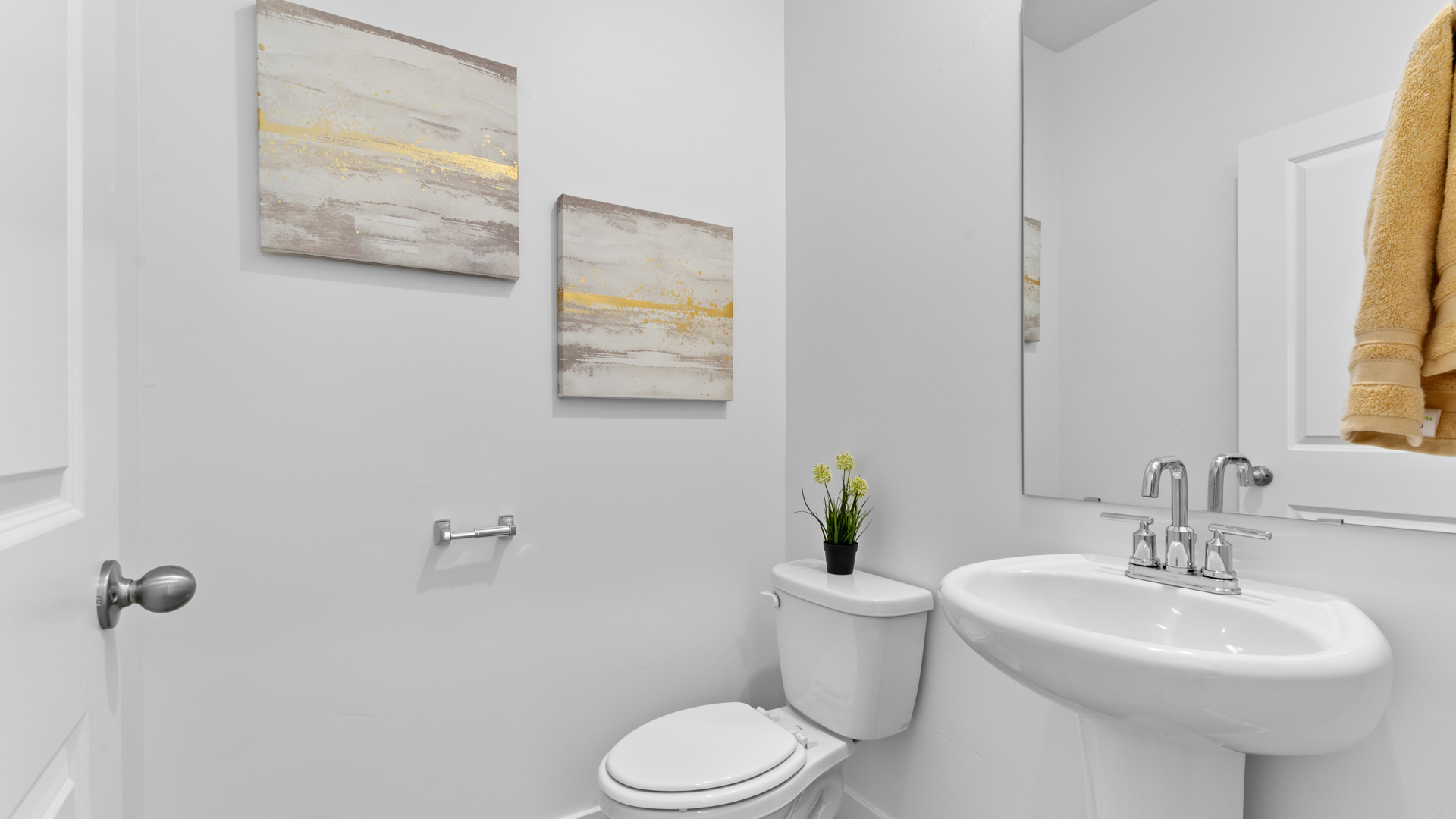 Powder bath with pedestal sink.