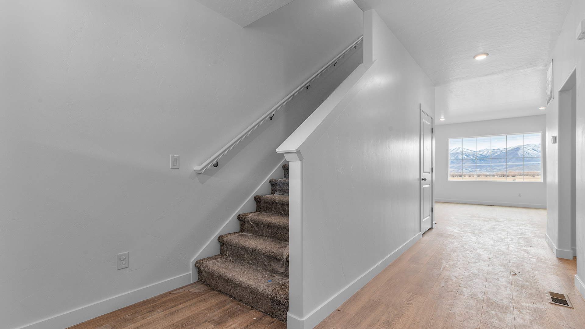 Large entryway into home.