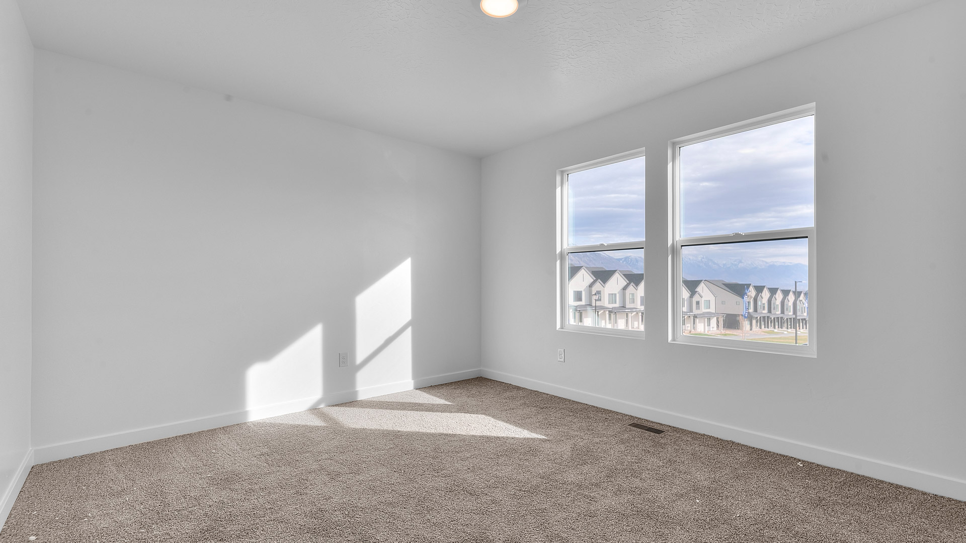 new community in Heber