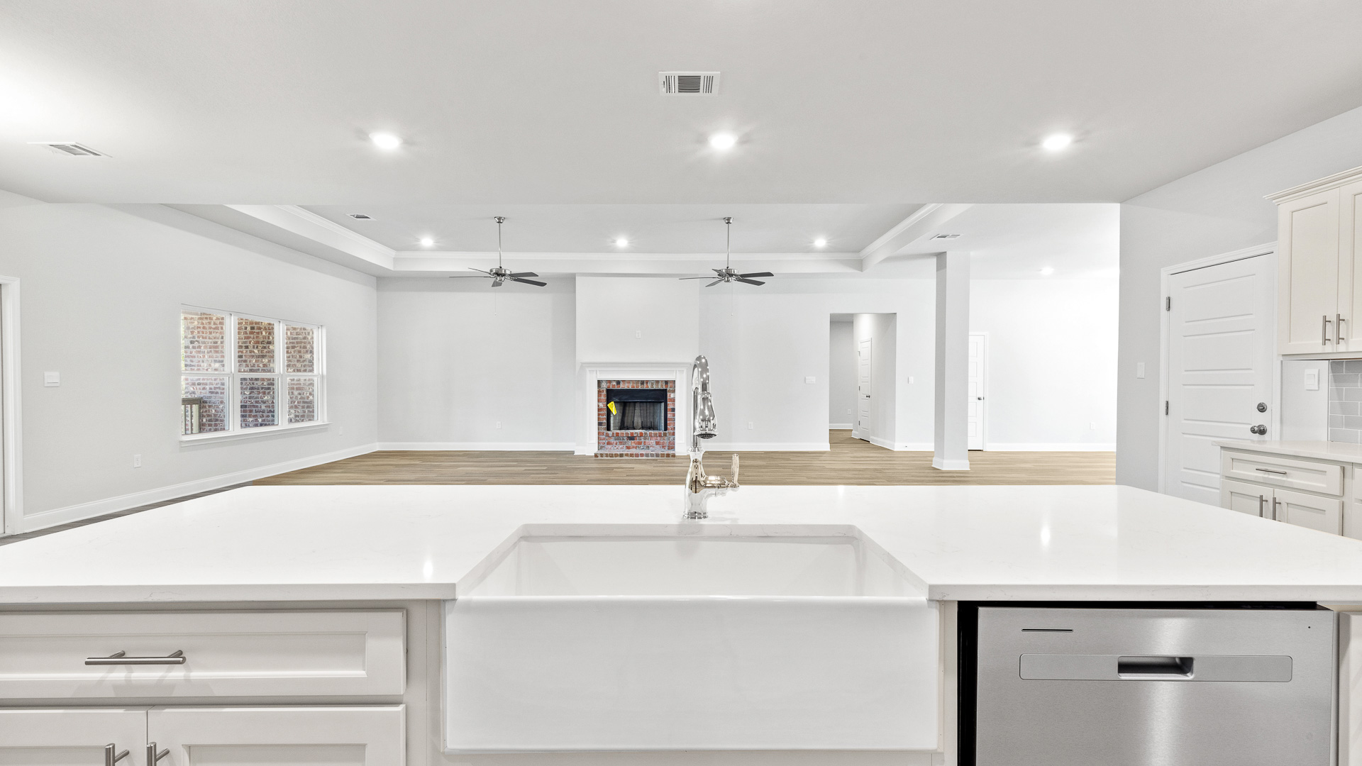 Farmers sink attached to the stand alone kitchen island
