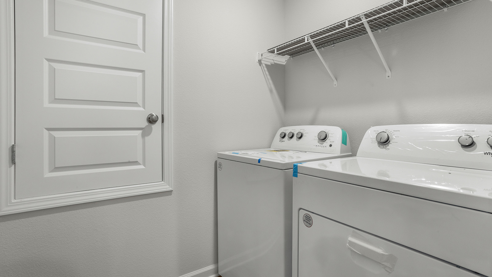 Spacious laundry room