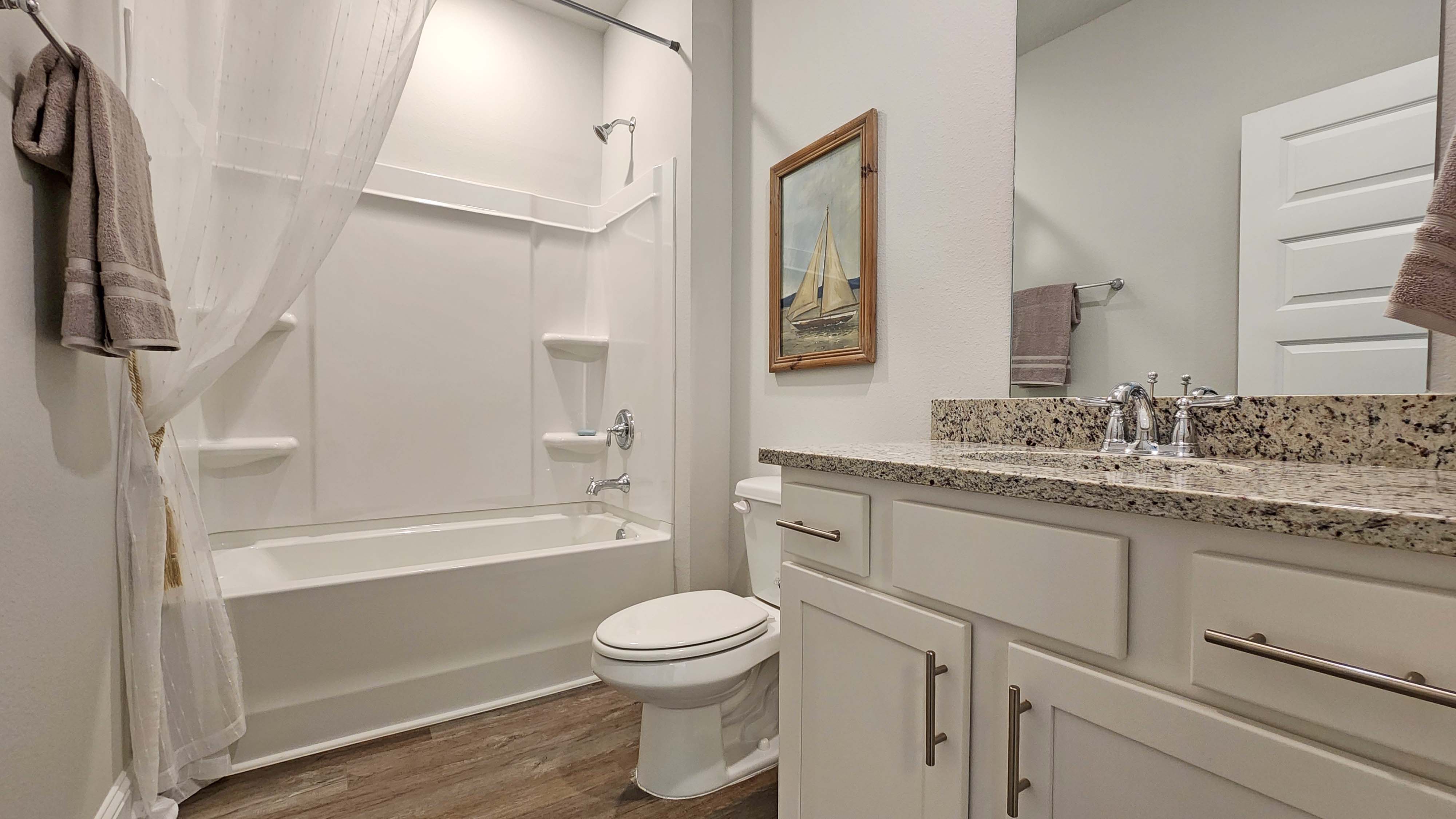 The Rhett guest bathroom at River Hills.