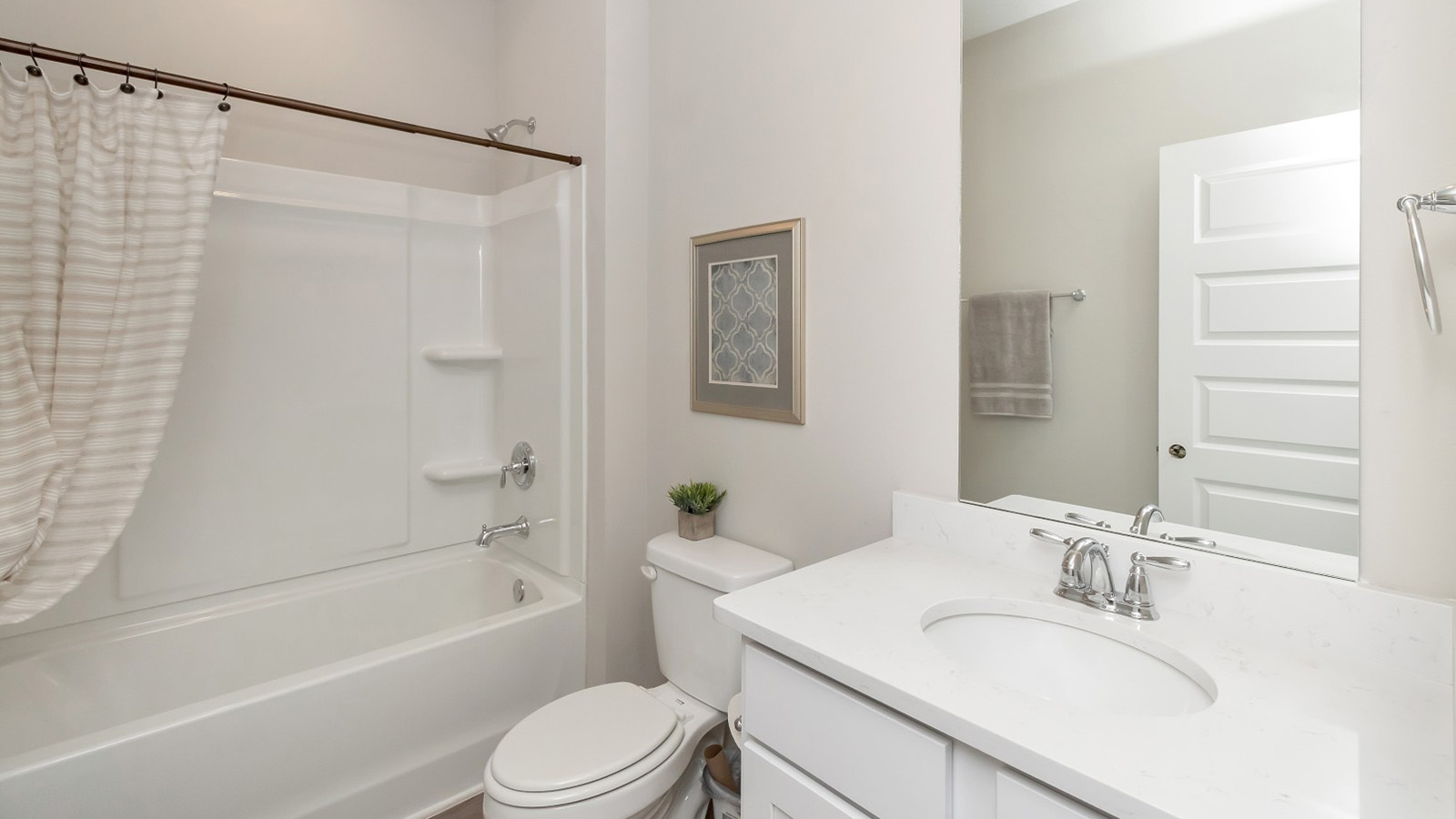 Guest bathroom in the Rhett.