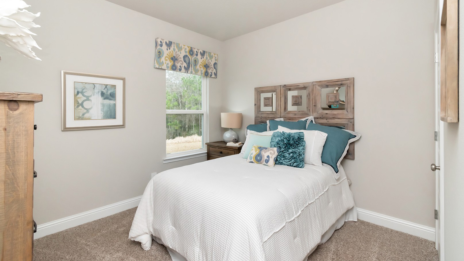 The Rhett guest bedroom.