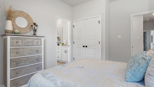 Additional bedroom.