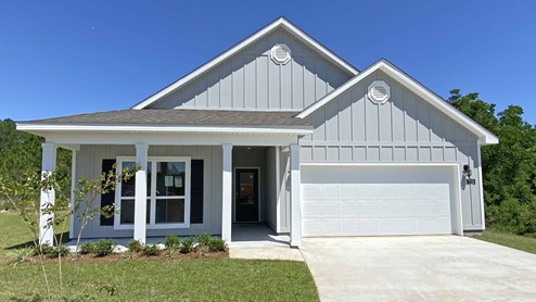 The Delray C8 front elevation of the home.