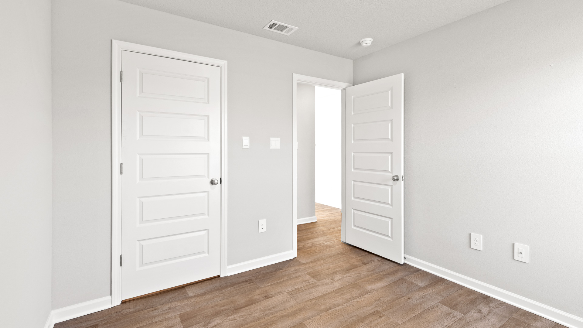 Spacious additional bedroom