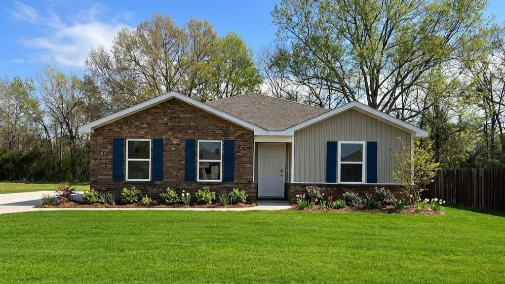 The Freeport A11 Side Entry