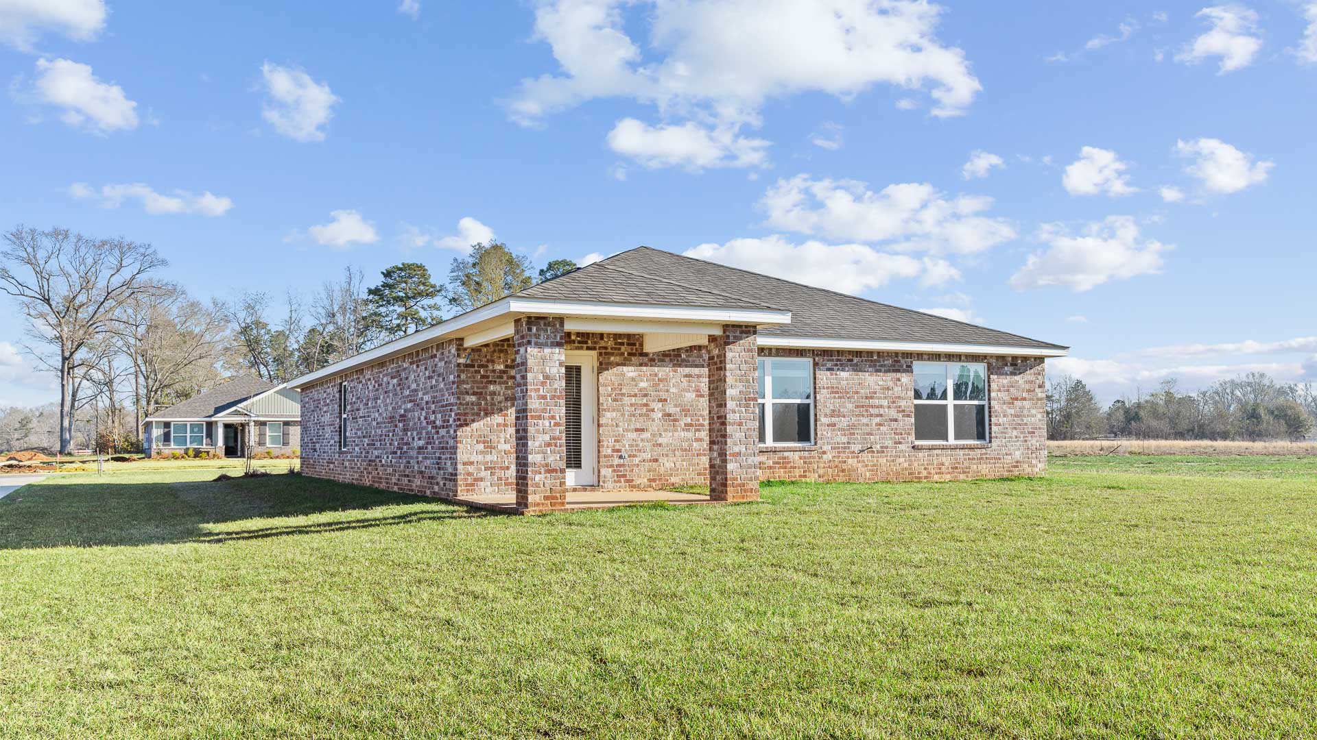 Spacious Kings Crossings backyard