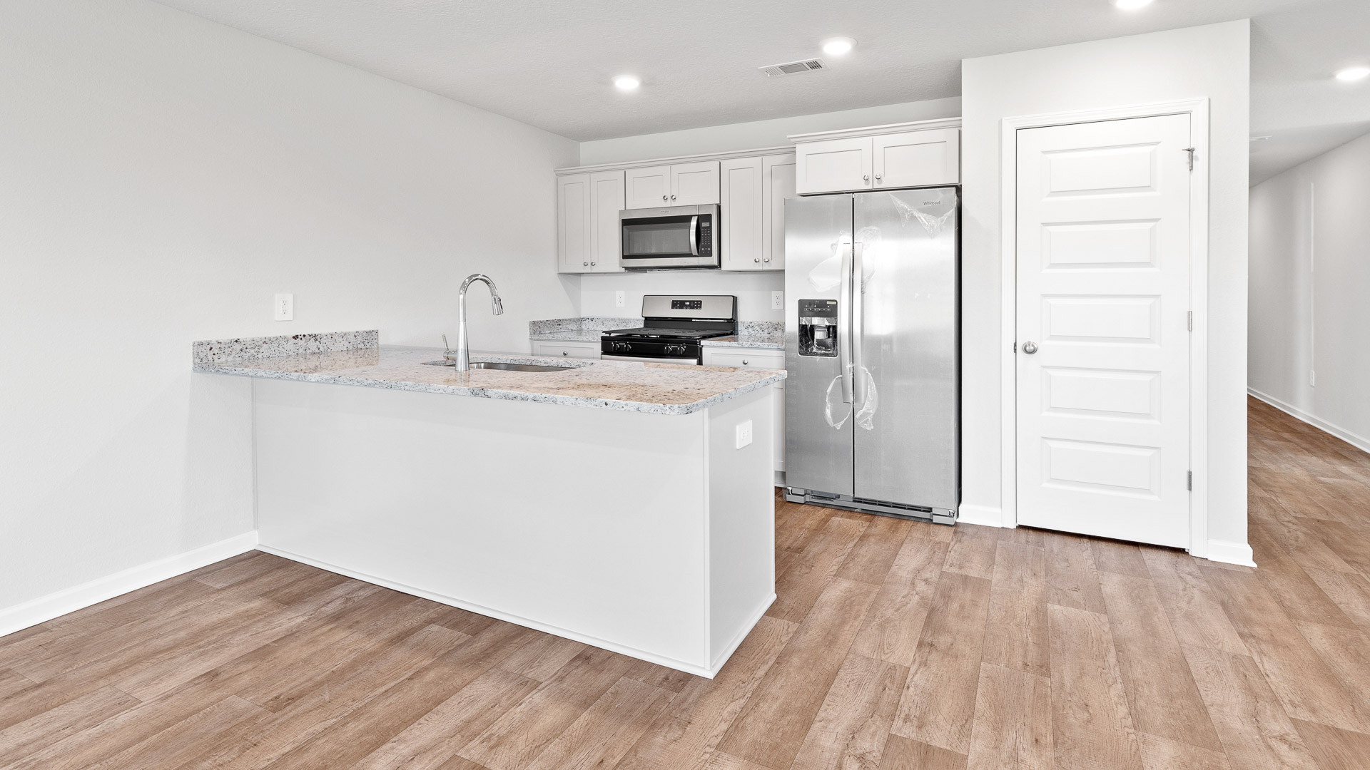 luxurious and spacious kitchen