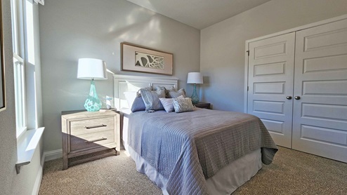 Guest bedroom with window.