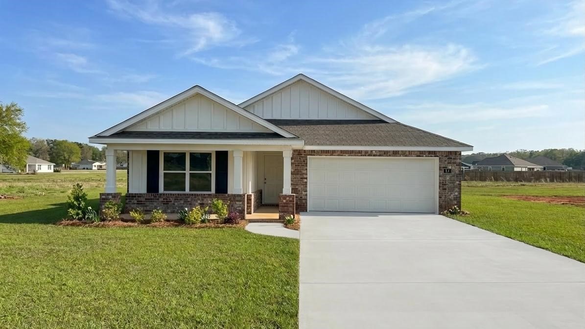 The Lakeside C11 Front Entry