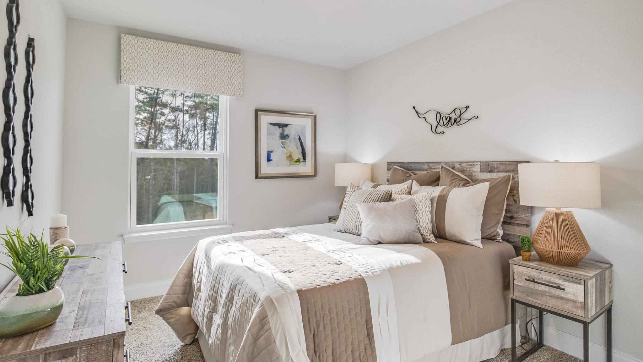 The Palm bedroom at Pelican Landing.