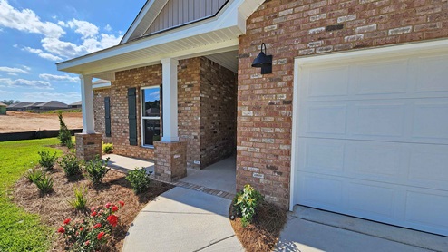 The Holly front elevation of the home.