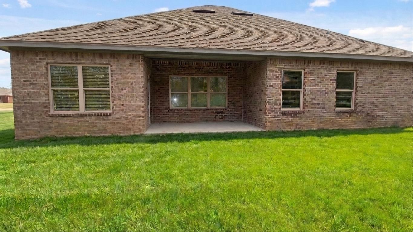 The Holly C11 Back Porch