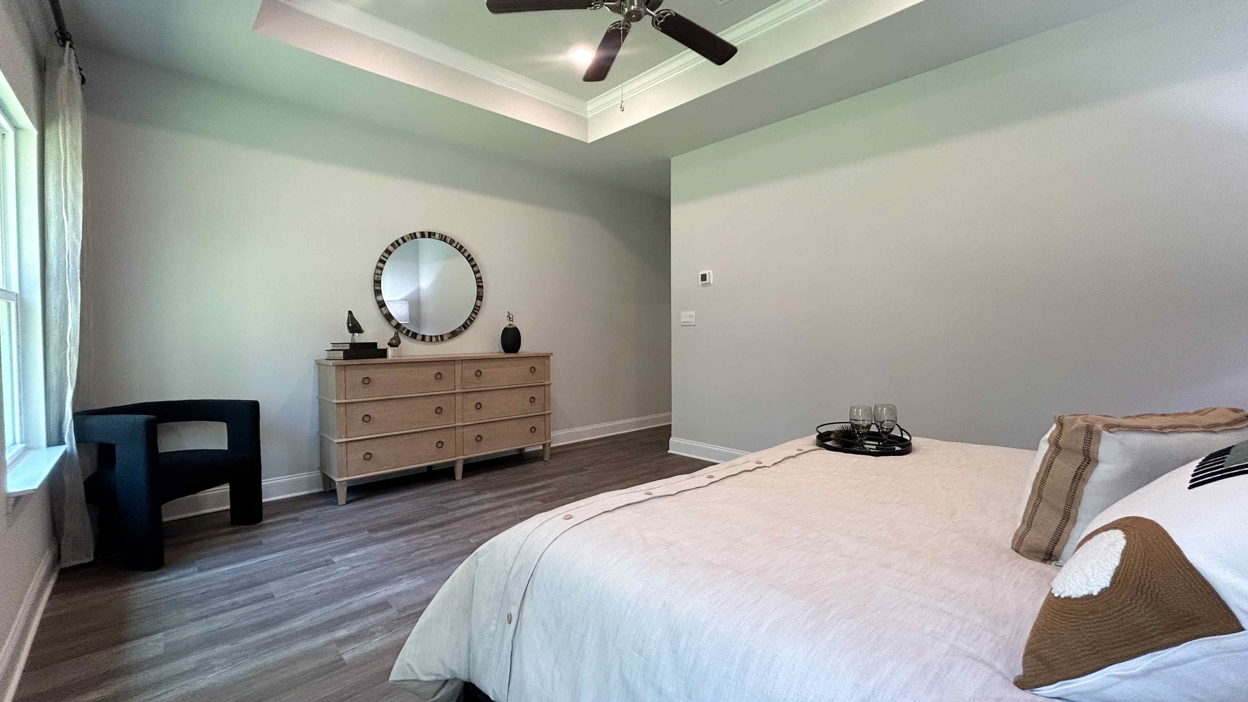 The Jasmine primary bedroom at Castlewoods.