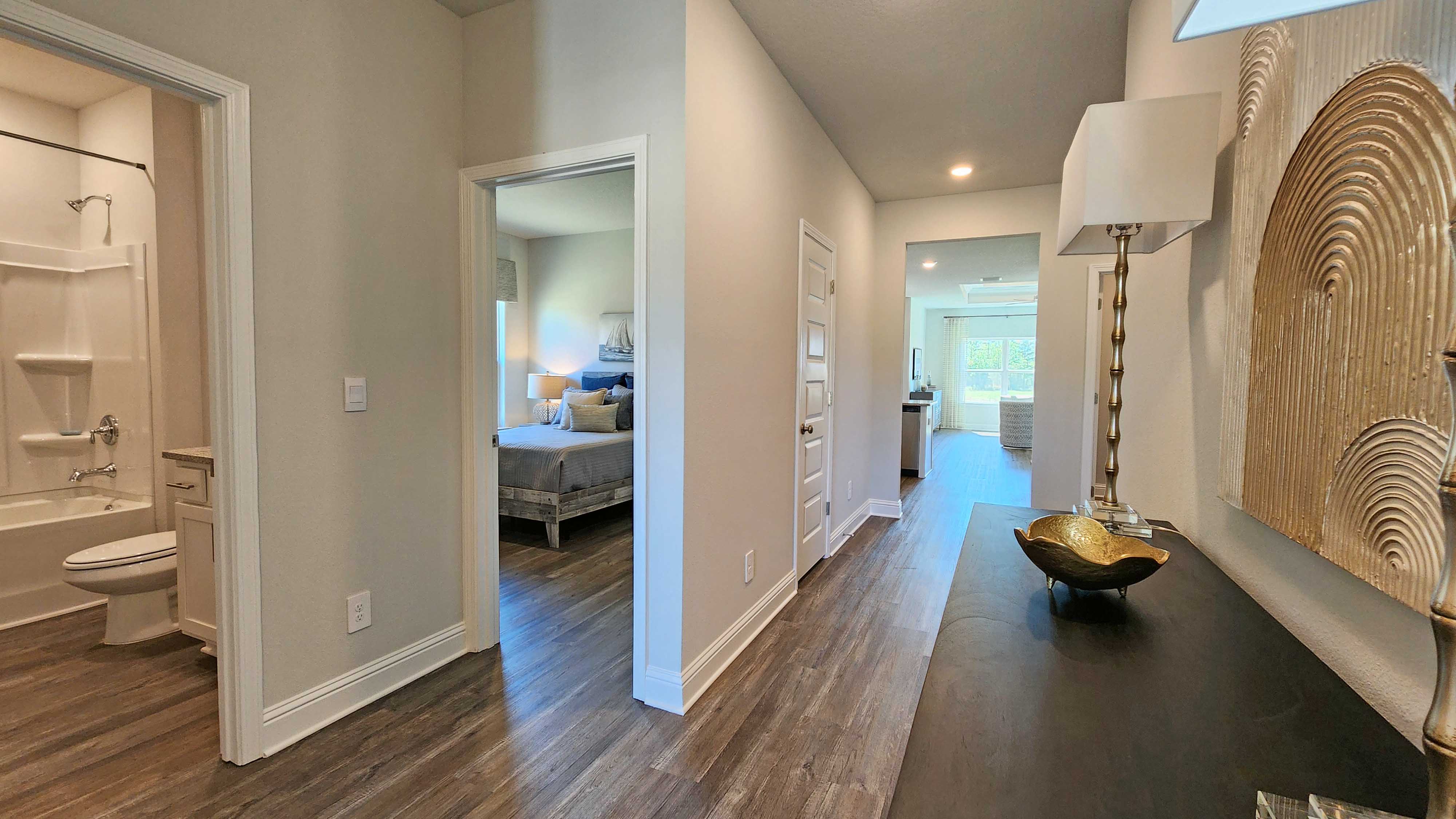 The Rhett foyer area at Castlewoods.