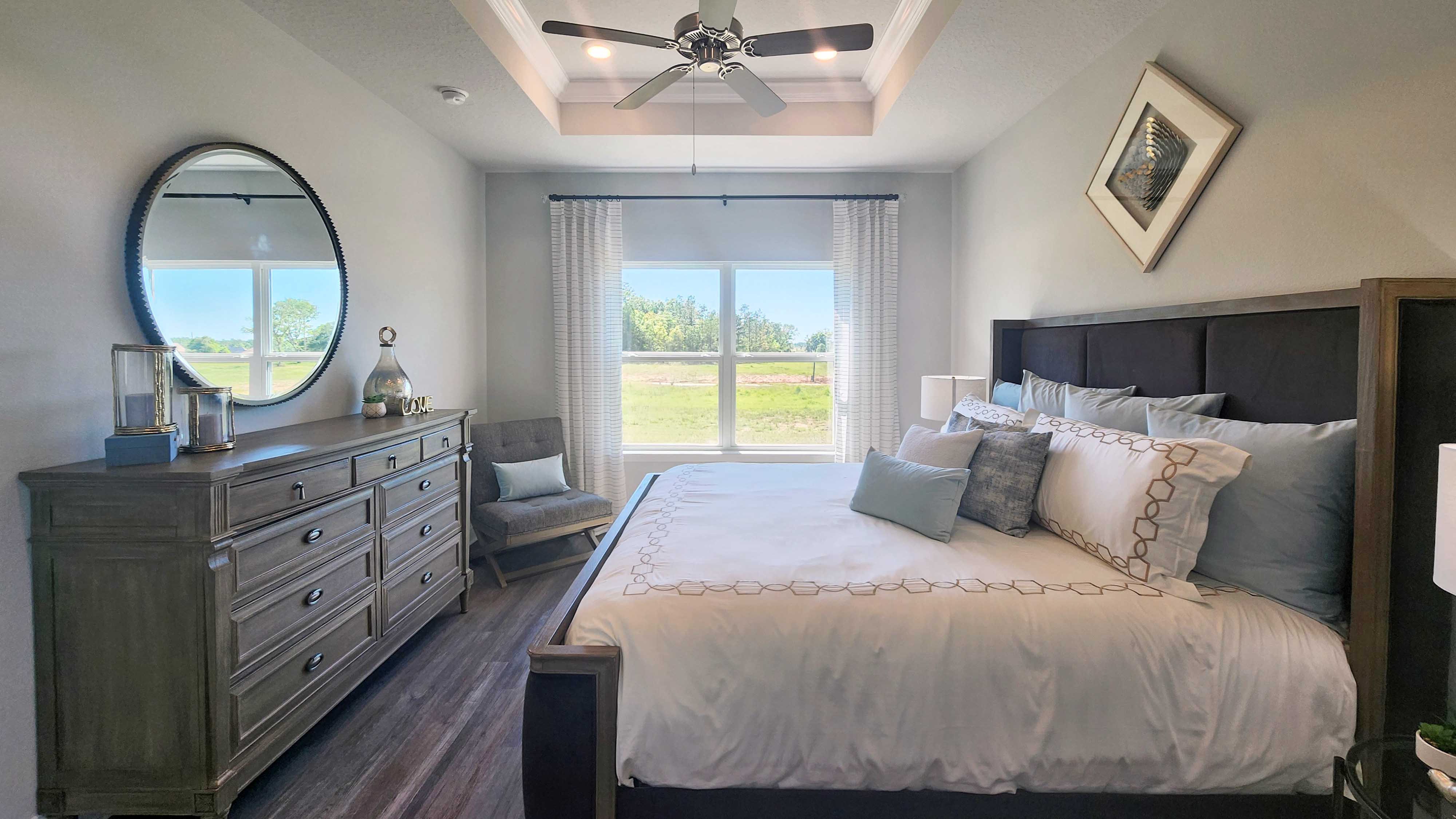 The Rhett primary bedroom at Castlewoods.