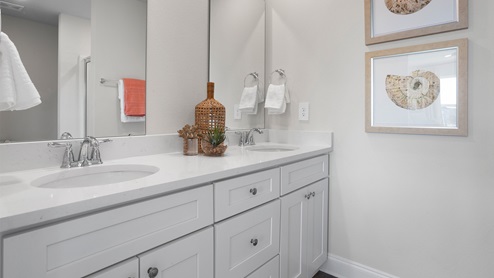 Hallway bathroom inside the Palm plan