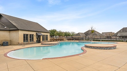 Taylor Lakes Amenities