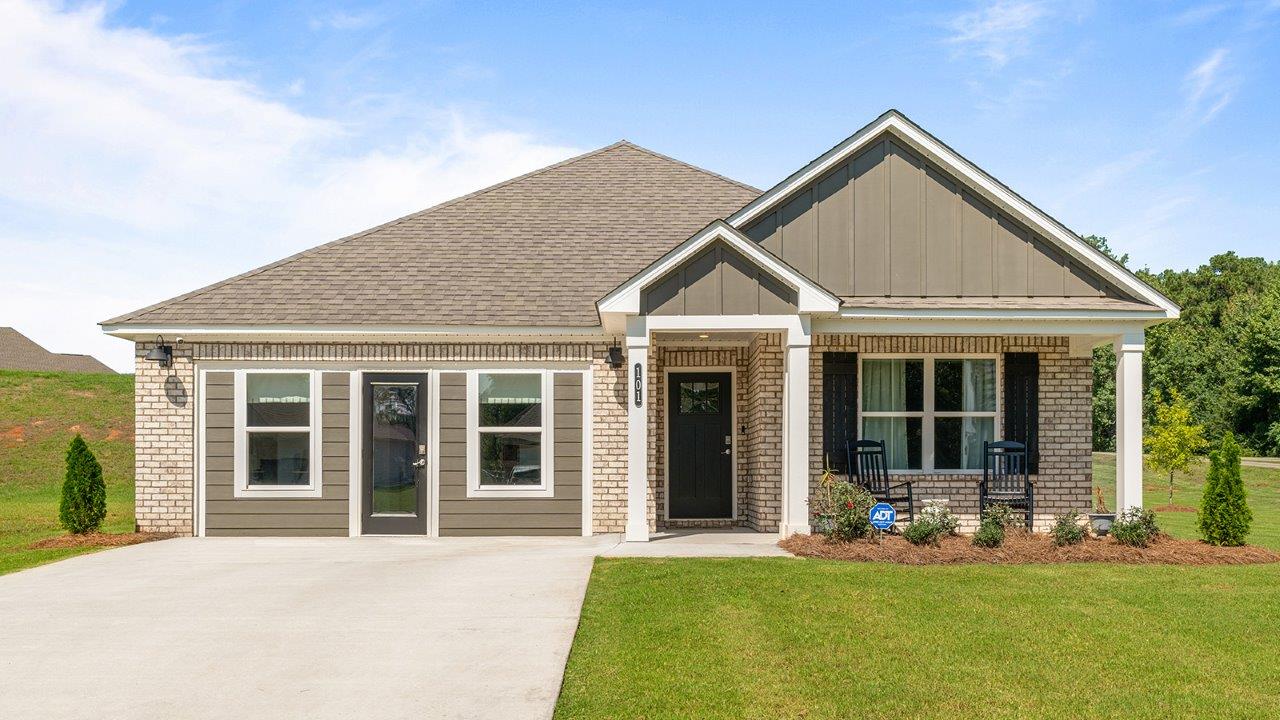 3-5BR/2.0-3.0BA | 1497-2599 sqft | Troy, Alabama - Build to Rent Property in Troy, Alabama