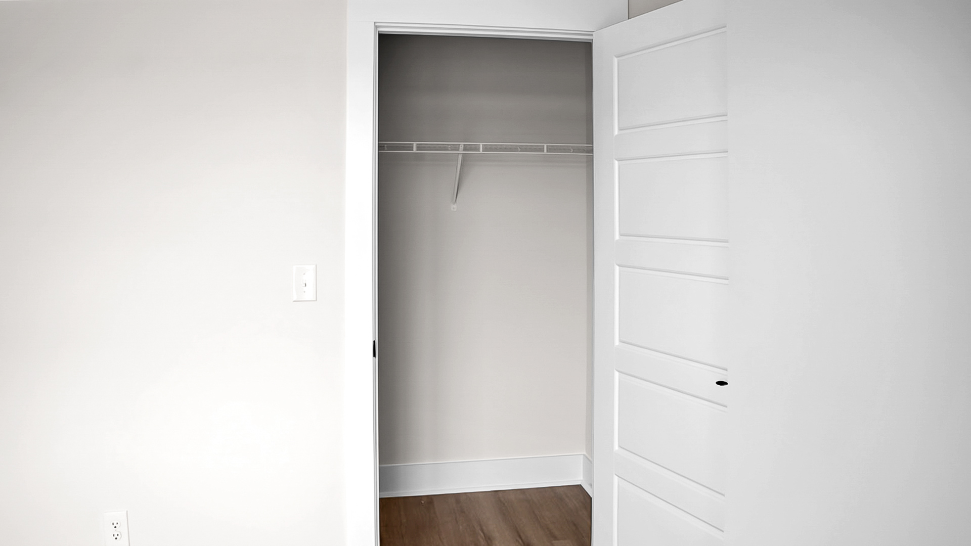 The Jackson floorplan with 9ft. ceilings, LVP flooring, and quartz countertops.