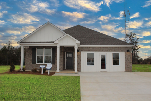 New Homes in Magnolia Ridge | PRATTVILLE, AL | D.R. Horton