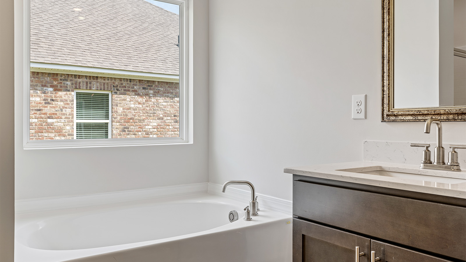 Rhett floor plan LVP floor and quartz countertops