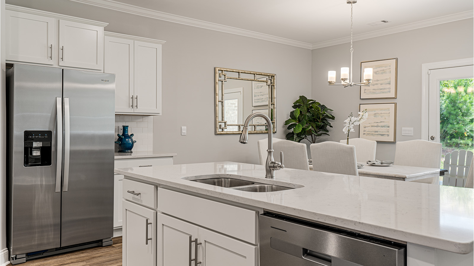 Rhett interior photos