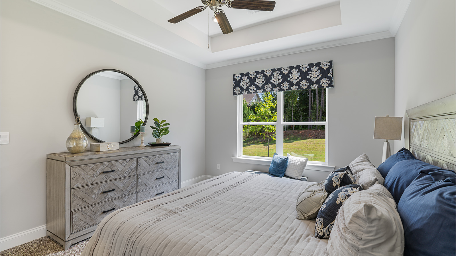 Rhett interior photos