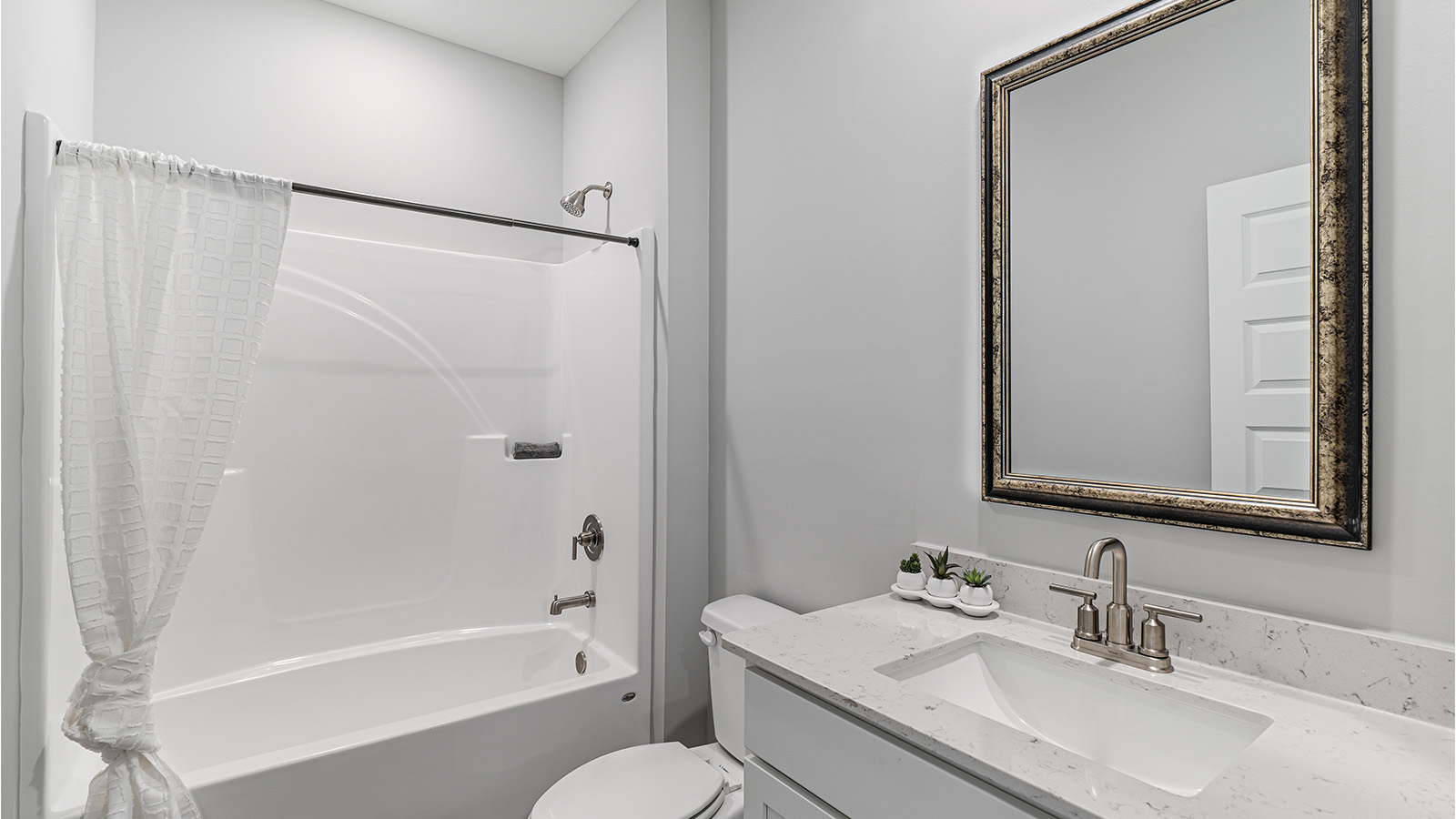 Rhett interior photos