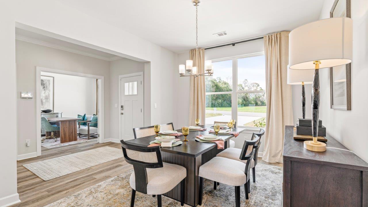 Avery floorplan layout by D.R. Horton in Willow Point