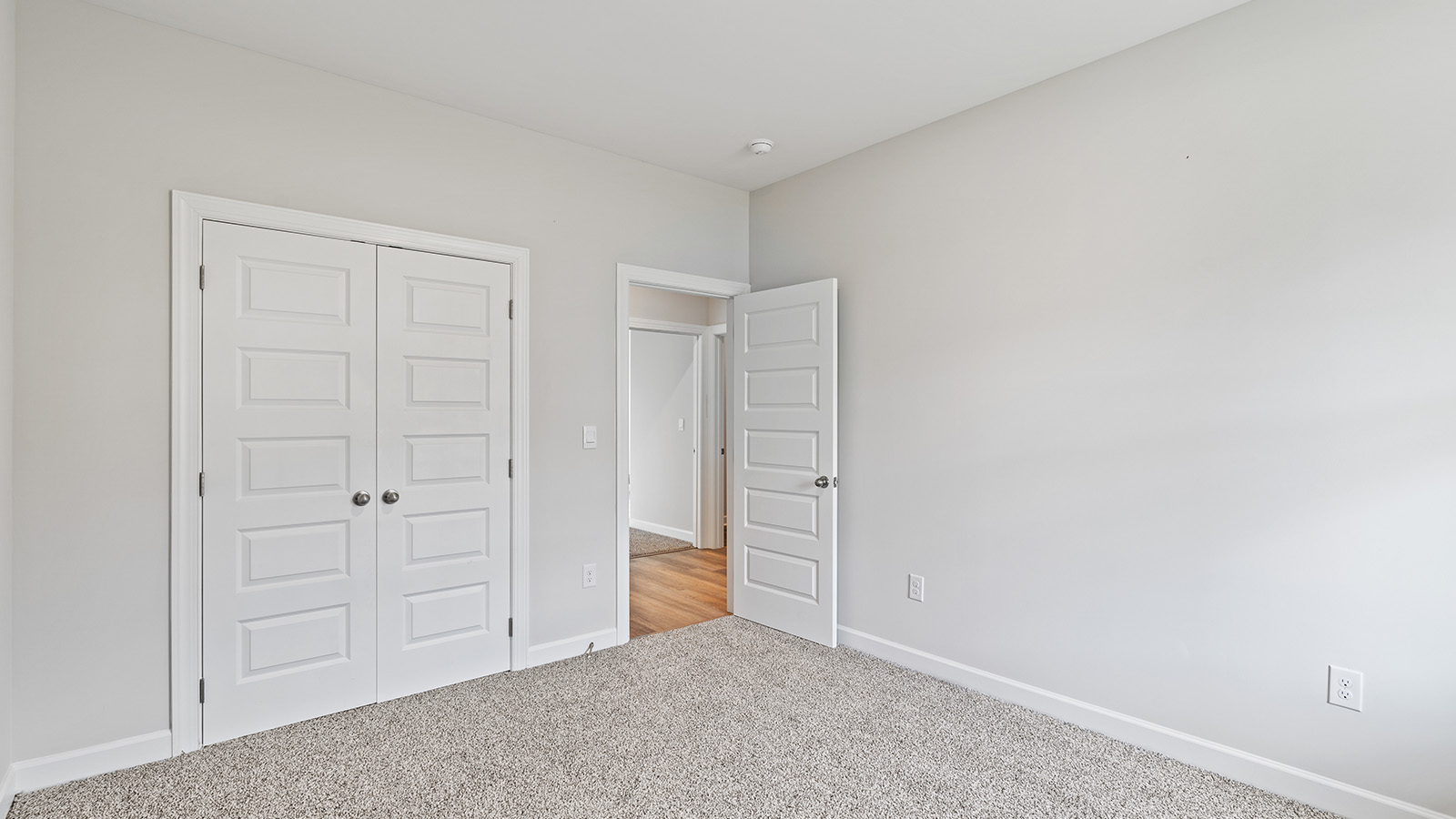 victoria floorplan quartz countertops LVP flooring