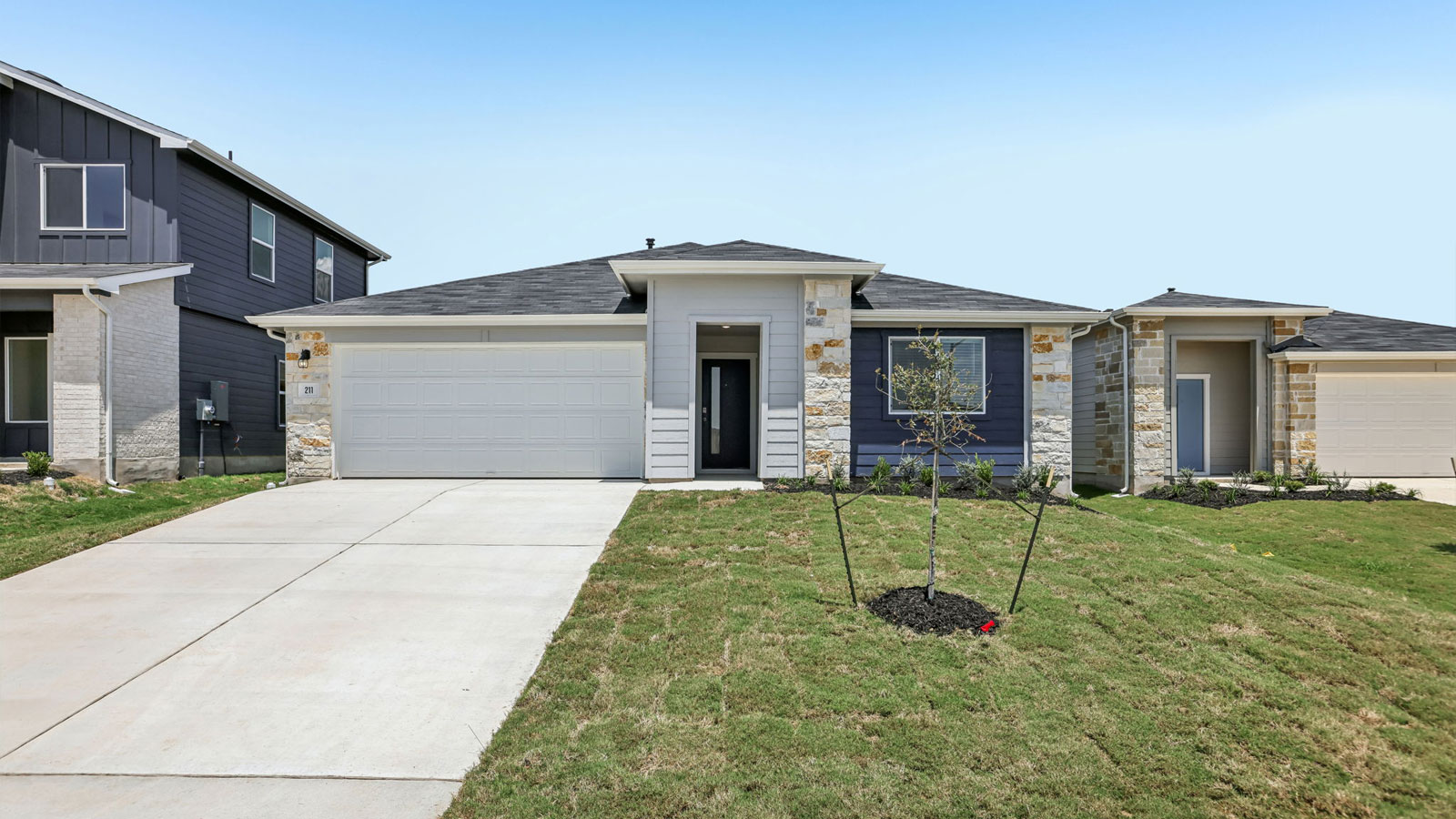 211 Mountain Pea Rd exterior