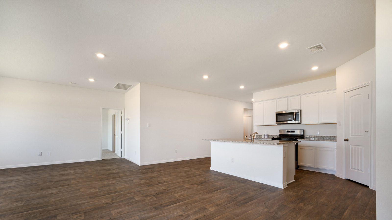 Open kitchen with island.