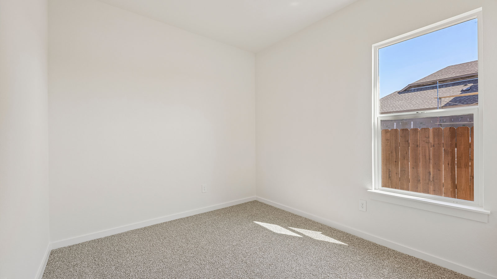 Edinburg Bedroom 2 with Carpet