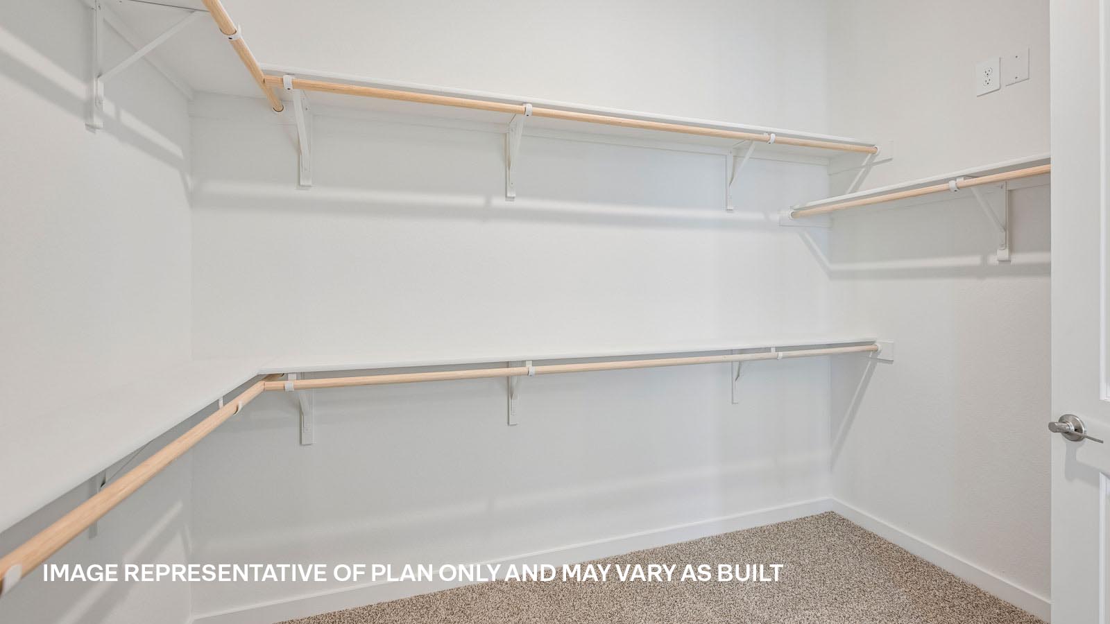 Edinburg Primary Walk-in Closet