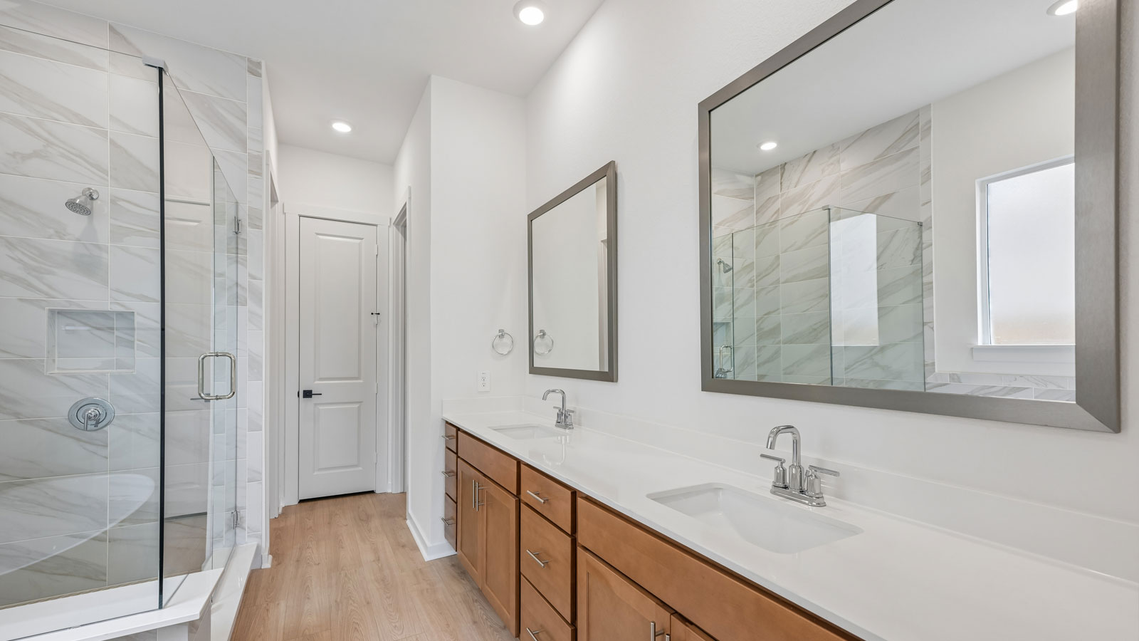 Ingram En Suite Bathroom with Double Vanity